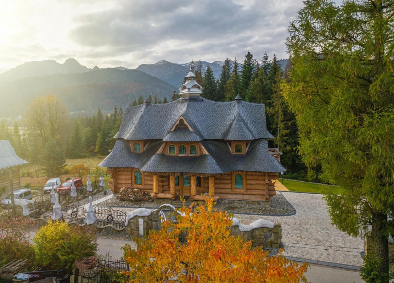 كوشتيليسكا Rich Witch Villa&Spa المظهر الخارجي الصورة