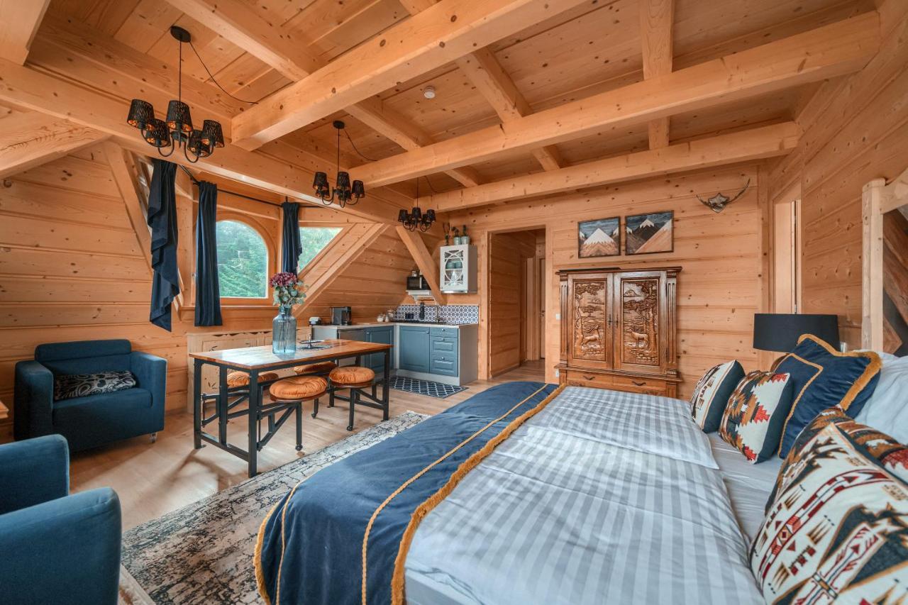 كوشتيليسكا Rich Witch Villa&Spa المظهر الخارجي الصورة